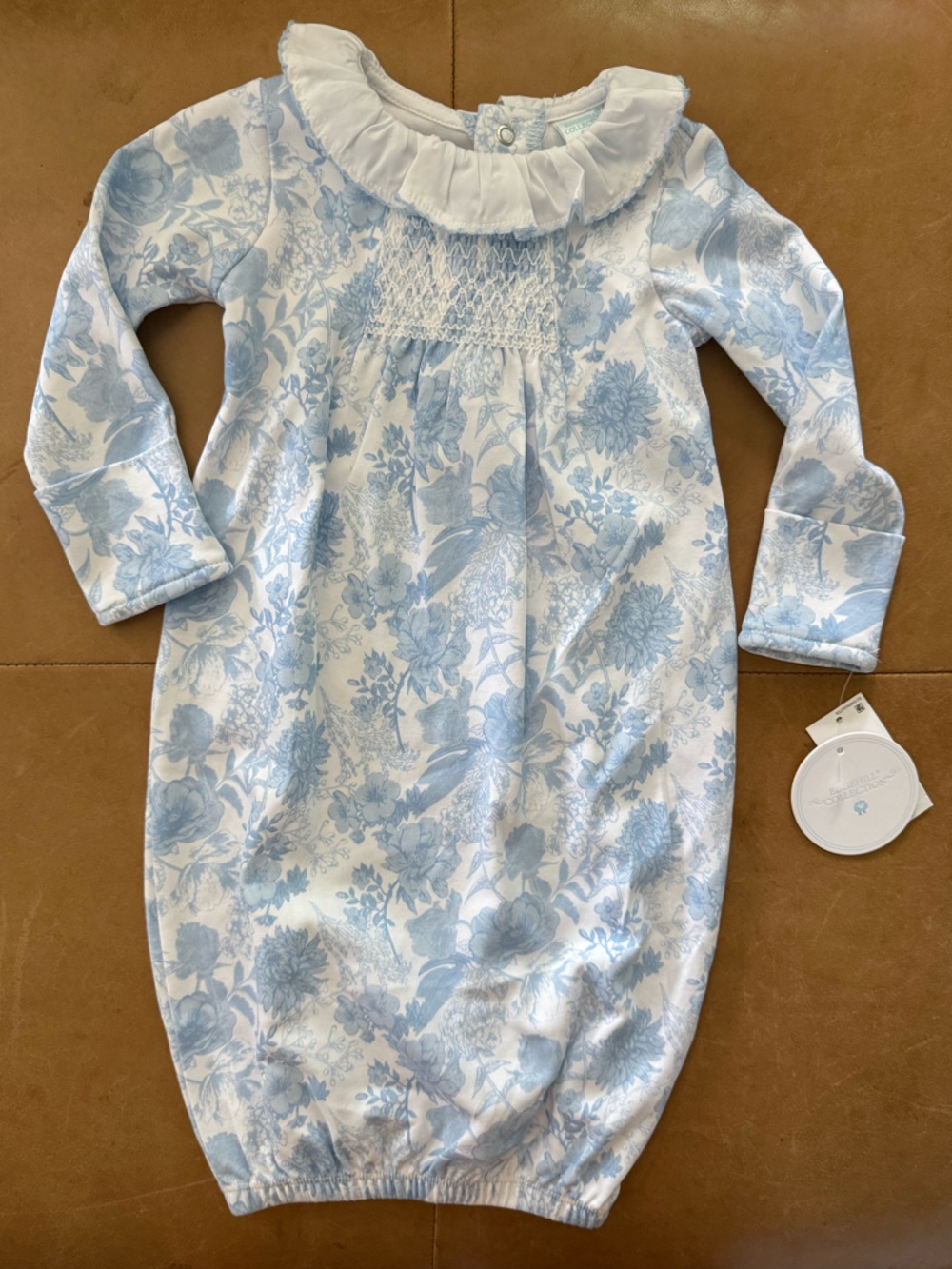 💚$25 FLASH SALE💚Edgehill Collection Gown 0-6M NWT